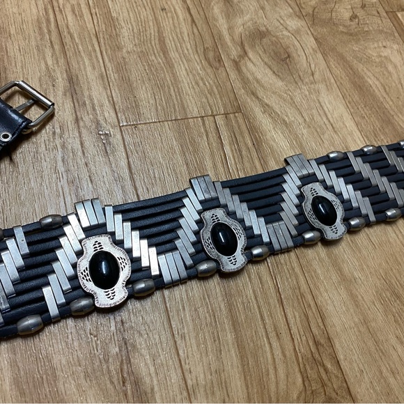 Leather and Silver Conch Waist Belt Made In Italy Southwest Western Saffron N.Y - Picture 2 of 6